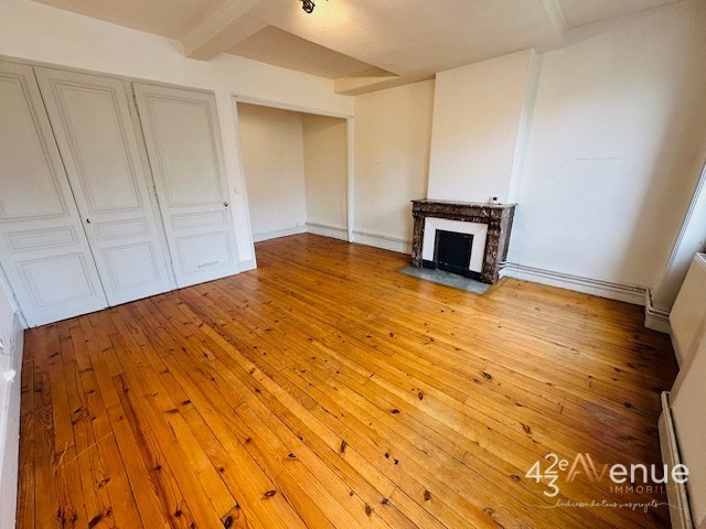 APPARTEMENT T2 A LOUER - ST ETIENNE QUARTIER PALAIS DE JUSTICE - 55.33 m2 - 381,57�&euro; charges comprises par mois