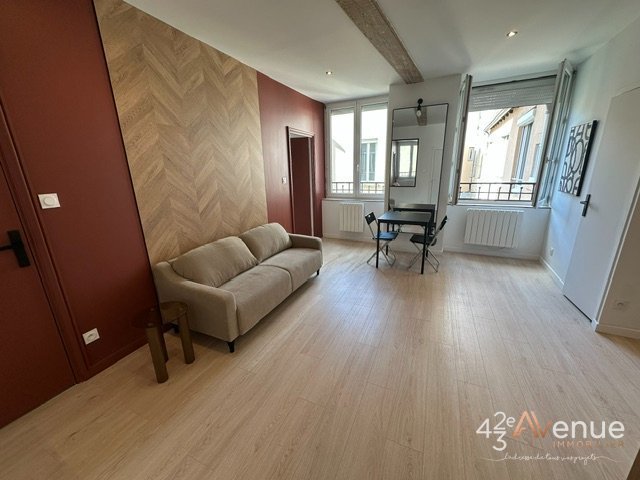 T2 Meublé A LOUER - ST ETIENNE QUARTIER TREFILERIE - 36.22 m2 - 495 &euro; charges comprises par mois