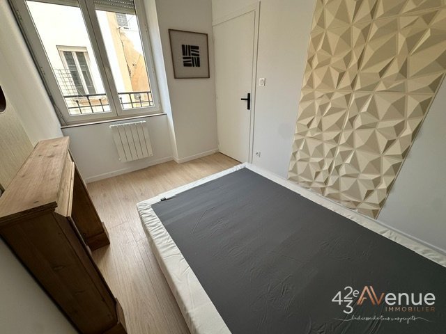T2 Meublé A LOUER - ST ETIENNE QUARTIER TREFILERIE - 36.22 m2 - 495 &euro; charges comprises par mois