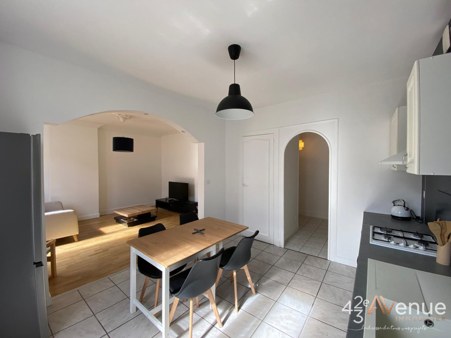 T2 MEUBLE A LOUER - ST ETIENNE RUE DE LA MONTAT/RICHELANDIERE/CHATEAUCREUX - 60.43 m2 - 600�&euro; charges comprises par mois