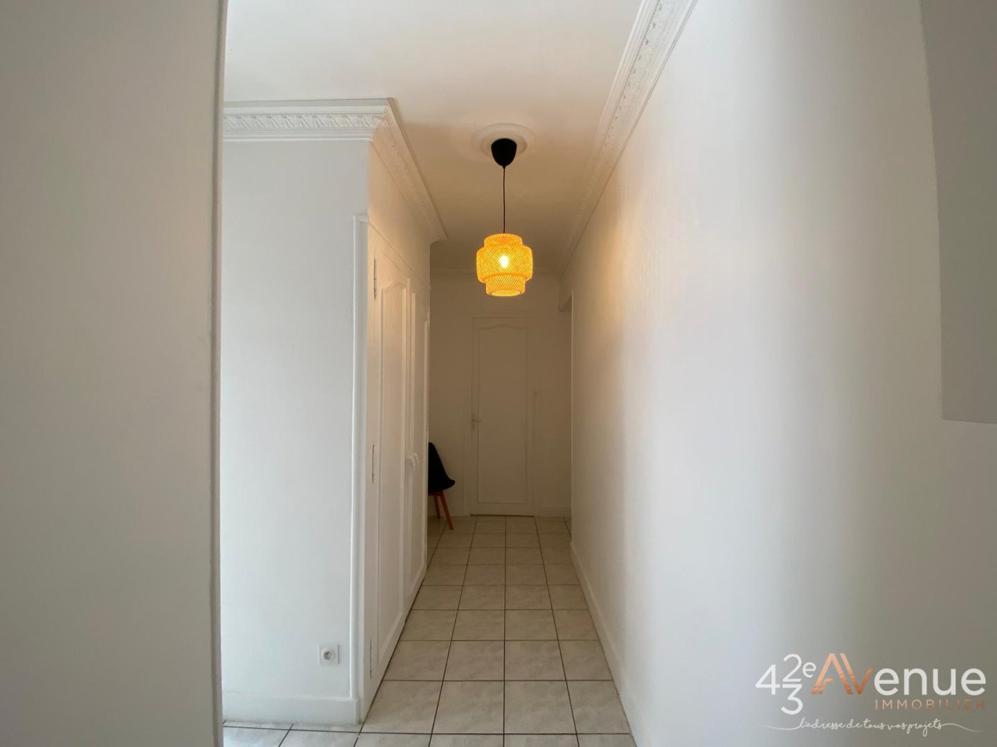 T2 MEUBLE A LOUER - ST ETIENNE RUE DE LA MONTAT/RICHELANDIERE/CHATEAUCREUX - 60.43 m2 - 600�&euro; charges comprises par mois