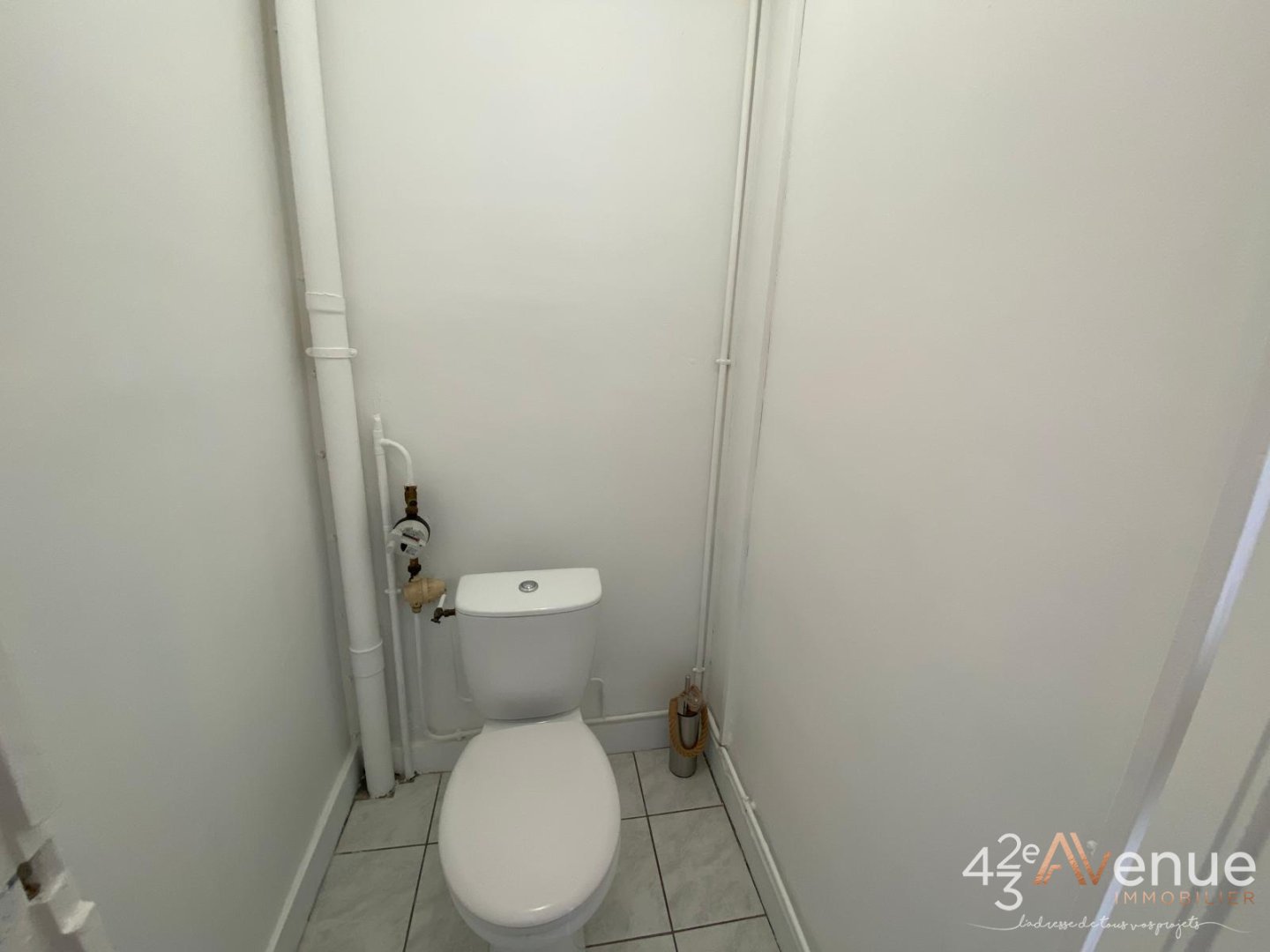 T2 MEUBLE A LOUER - ST ETIENNE RUE DE LA MONTAT/RICHELANDIERE/CHATEAUCREUX - 60.43 m2 - 600�&euro; charges comprises par mois