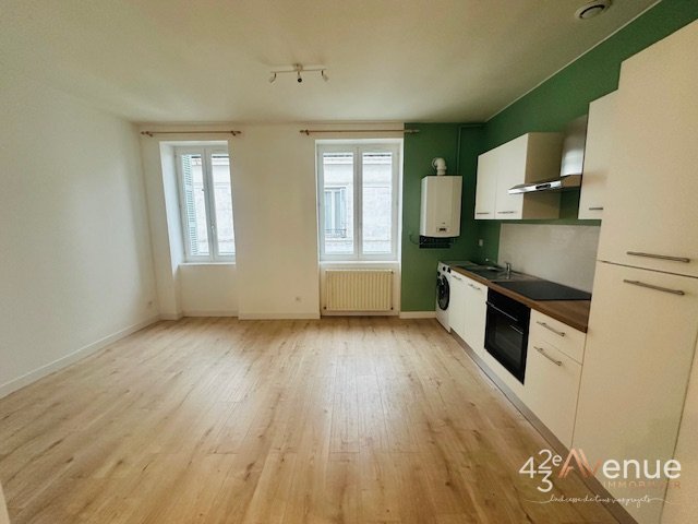 APPARTEMENT T2 A LOUER - ST ETIENNE RICHELANDIERE/CHATEAUCREUX - 47.44 m2 - 525€ charges comprises par mois