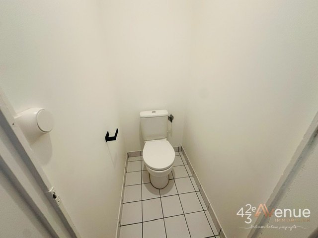 APPARTEMENT T2 A LOUER - ST ETIENNE TREFILERIE/CENTRE II - 39.1 m2 - 499 &euro; charges comprises par mois