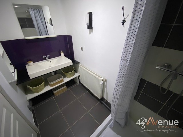 Mignon T2 Meublé A LOUER - ST ETIENNE URSULES/ALBERT THOMAS - 60.8 m2 - 625 &euro; charges comprises par mois