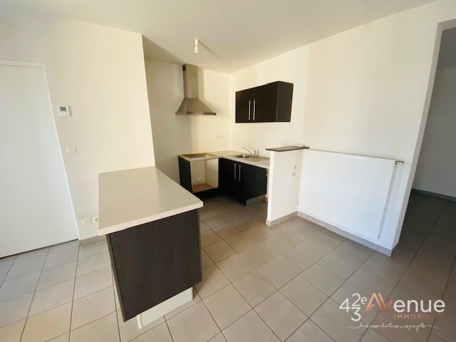 T2 avec jardinet A LOUER - ST GENEST LERPT Les All�es de la Reine - 47.02 m2 - 585�&euro; charges comprises par mois