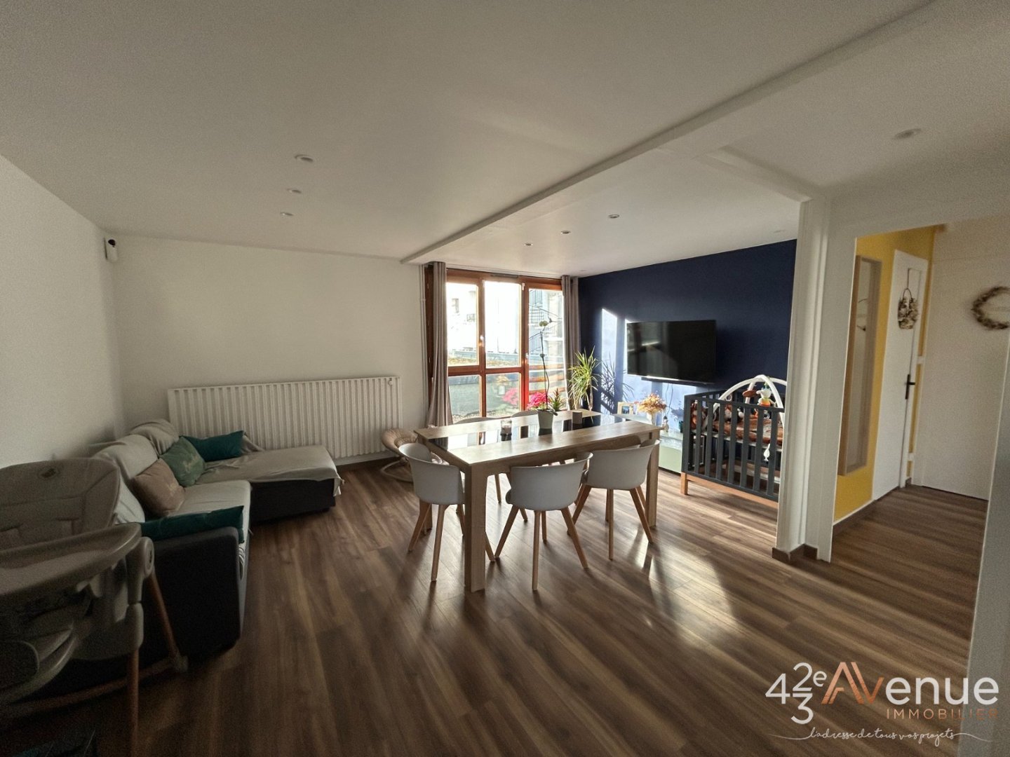 APPARTEMENT T2 - AUREC SUR LOIRE - 67.94 m2 - VENDU