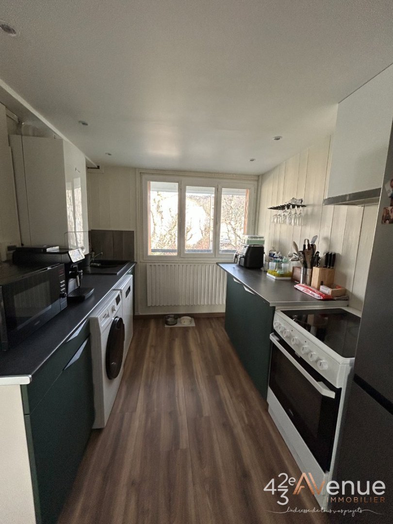 APPARTEMENT T2 - AUREC SUR LOIRE - 67.94 m2 - VENDU