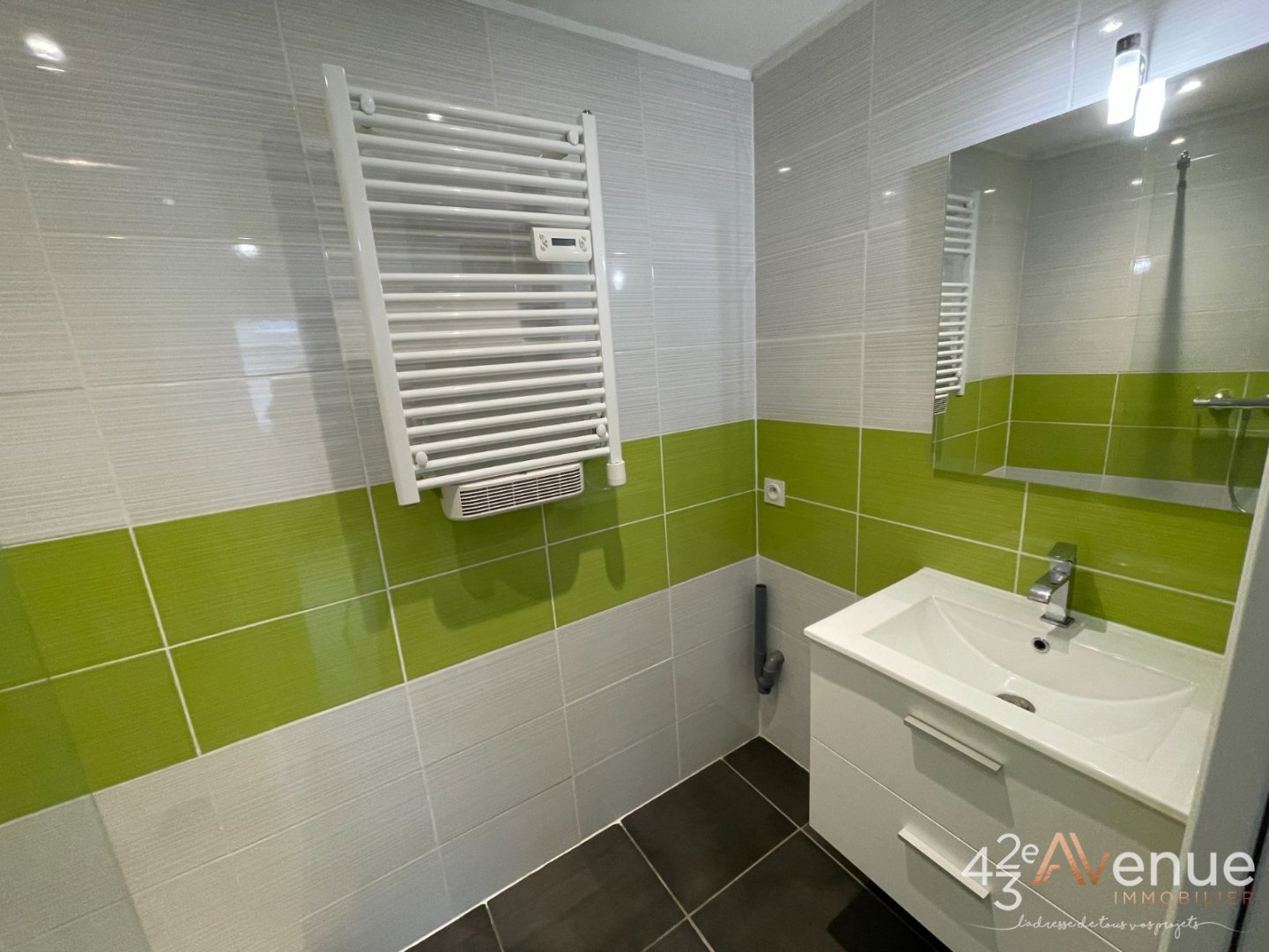 APPARTEMENT T2 - AUREC SUR LOIRE - 40.47 m2 - VENDU