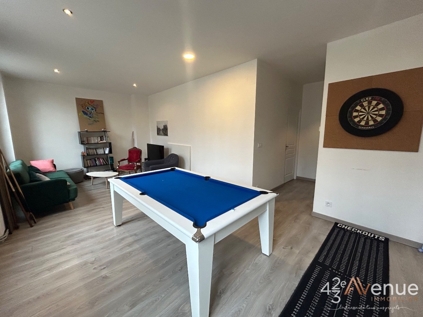 APPARTEMENT T2 A VENDRE - ST ETIENNE BADOUILLERE - 45 m2 - 75000€