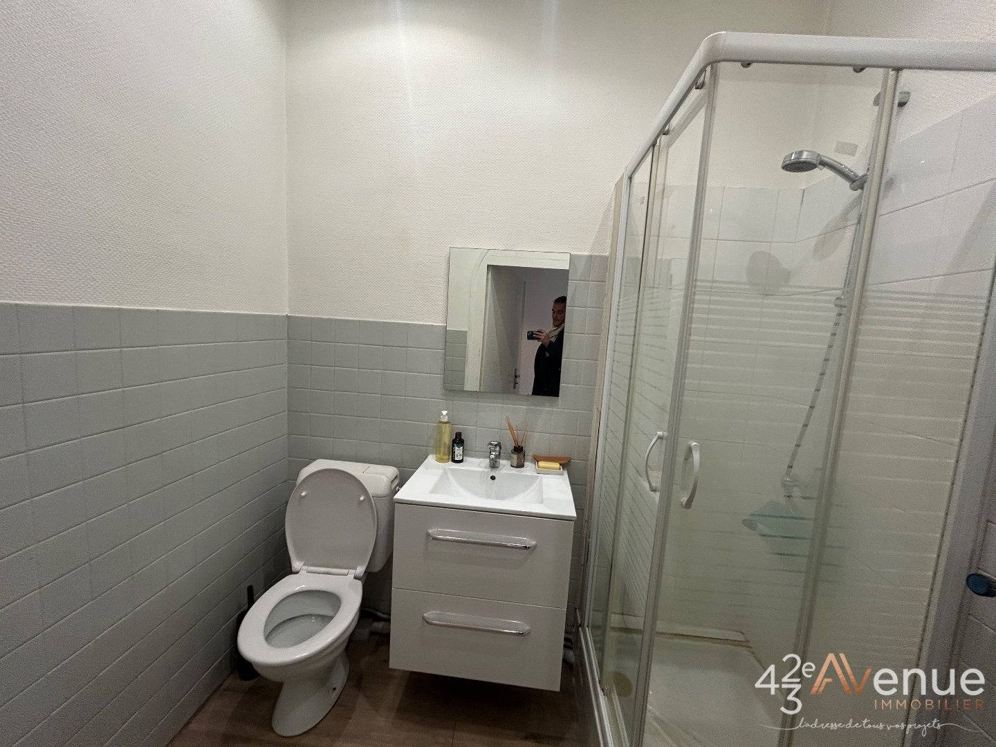 APPARTEMENT T2 A VENDRE - ST ETIENNE BADOUILLERE - 45 m2 - 75000€