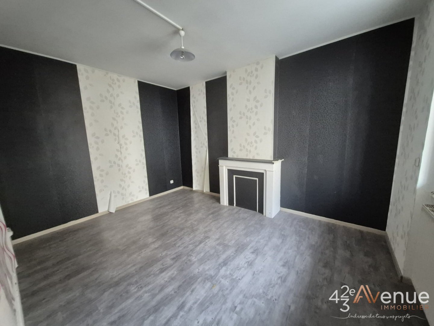 APPARTEMENT T2 A VENDRE - ST ETIENNE CENTRE VILLE - 36 m2 - 55000€