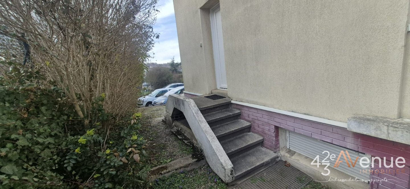 APPARTEMENT T2 A VENDRE - ST ETIENNE BELLEVUE - 41 m2 - 55 000 &euro;