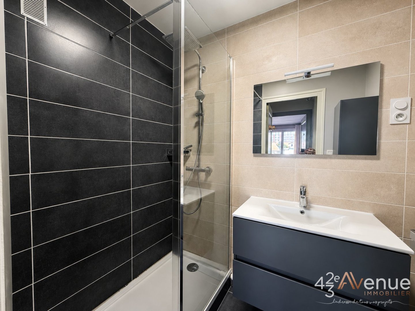 APPARTEMENT T2 A VENDRE - ST ETIENNE BELLEVUE - 50.9 m2 - 82 000 &euro;
