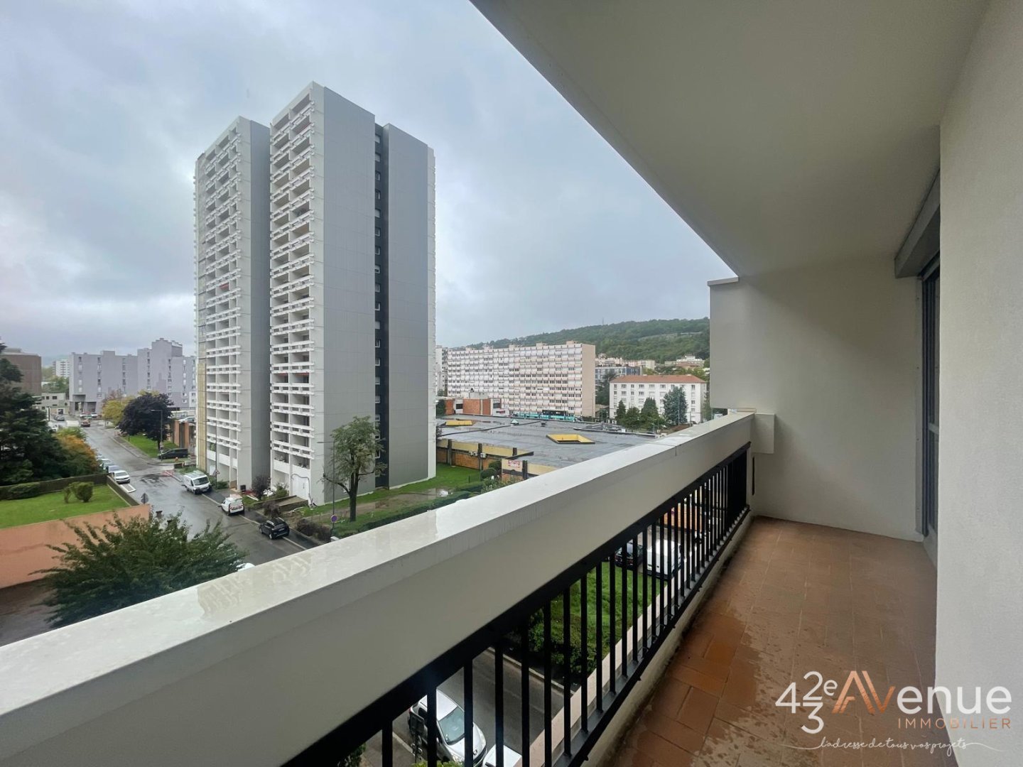 APPARTEMENT T2 A VENDRE - ST ETIENNE BERGSON - 44.96 m2 - 65000€