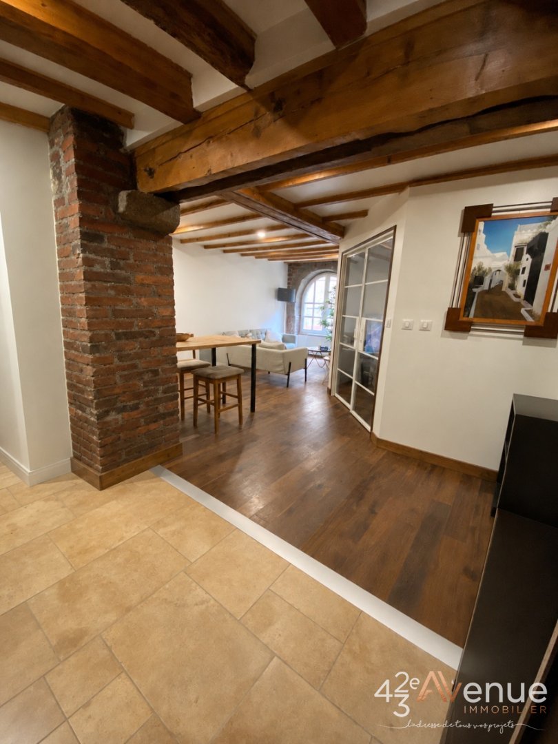 APPARTEMENT T2 A VENDRE - ST ETIENNE CARNOT - 100 m2 - 155 000 &euro;