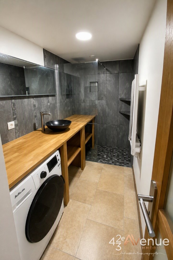 APPARTEMENT T2 A VENDRE - ST ETIENNE CARNOT - 100 m2 - 155 000 &euro;