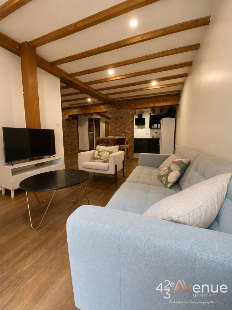 APPARTEMENT T2 A VENDRE - ST ETIENNE CARNOT - 100 m2 - 155 000 &euro;
