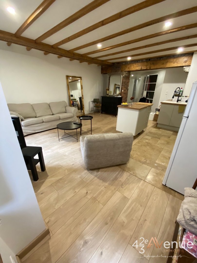 APPARTEMENT T2 A VENDRE - ST ETIENNE CARNOT - 100 m2 - 155 000 &euro;