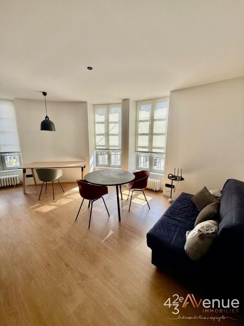 APPARTEMENT T2 - ST ETIENNE CENTRE VILLE - 43.64 m2 - VENDU