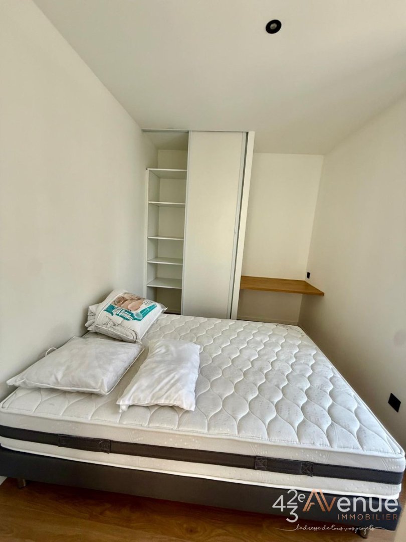 APPARTEMENT T2 - ST ETIENNE CENTRE VILLE - 43.64 m2 - VENDU