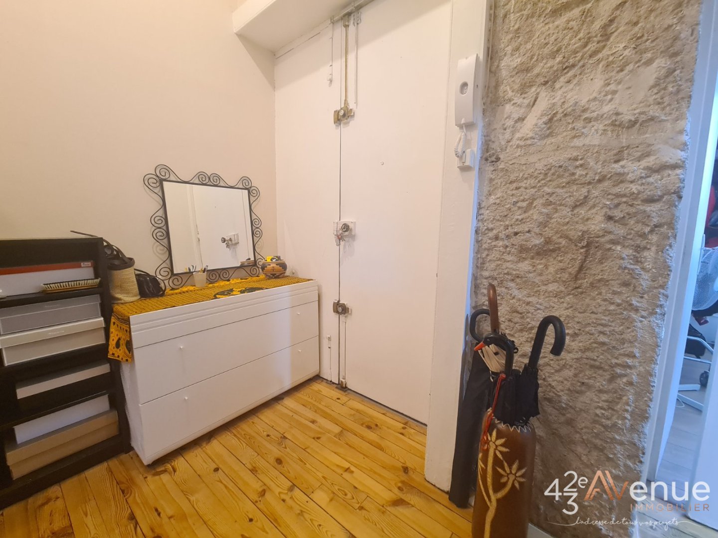 APPARTEMENT T2 - ST ETIENNE CENTRE VILLE - 55.49 m2 - VENDU