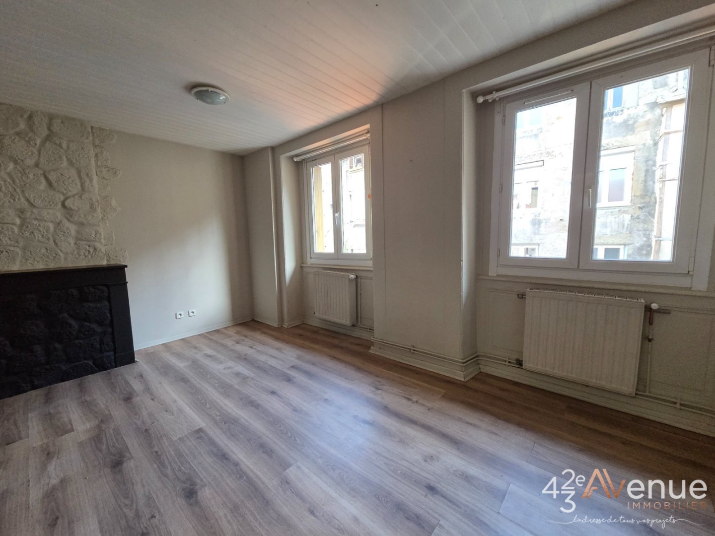 APPARTEMENT T2 A VENDRE - ST ETIENNE CENTRE VILLE - 50.6 m2 - 49 000 &euro;