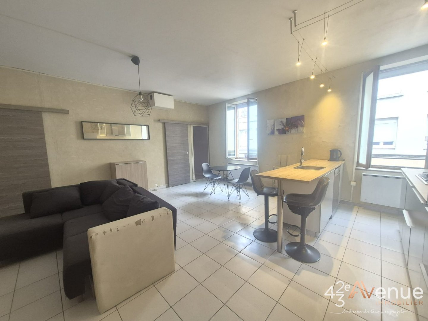 APPARTEMENT T2 A VENDRE - ST ETIENNE Chateaucreux-Le Soleil - 54.34 m2 - 69000€