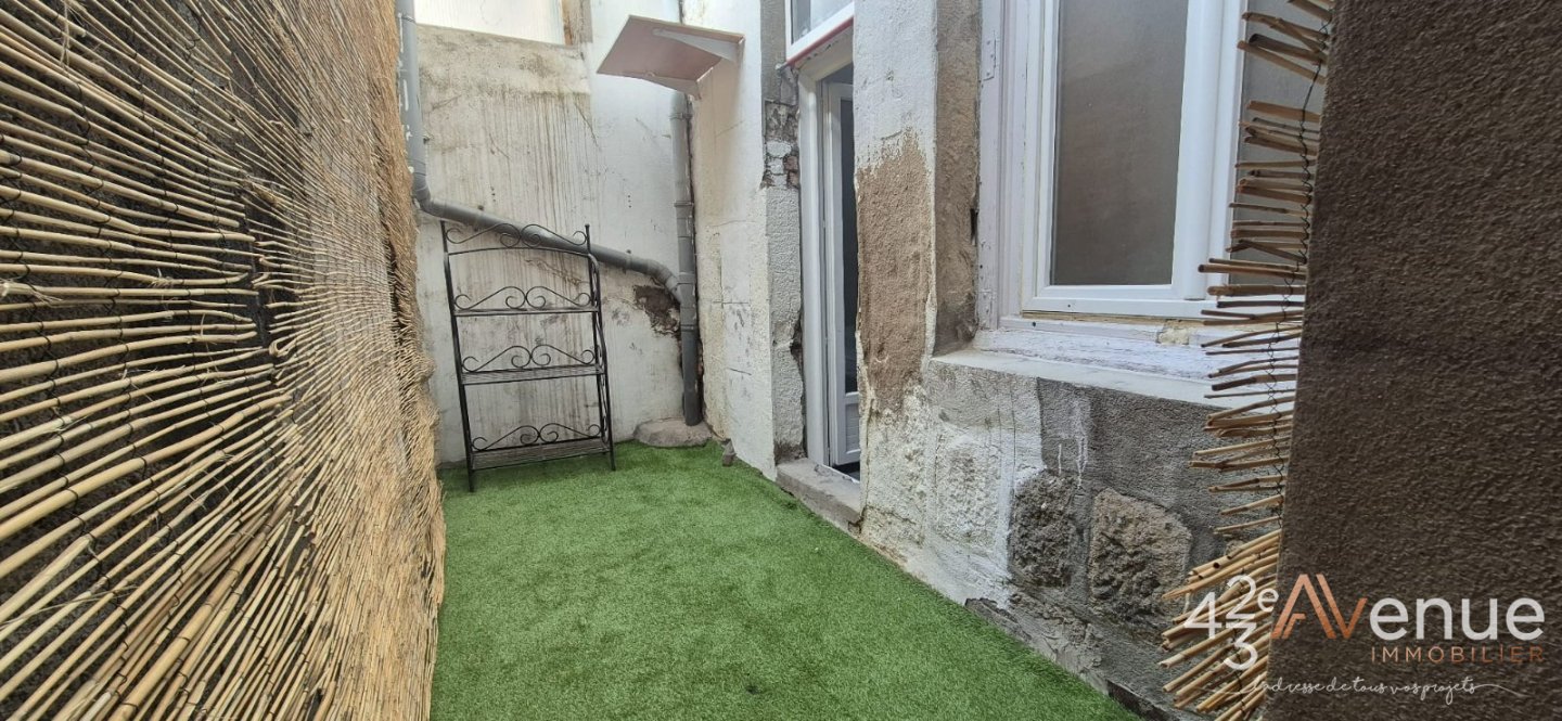 APPARTEMENT T2 A VENDRE - ST ETIENNE CHAVANELLE - 43 m2 - 49990€