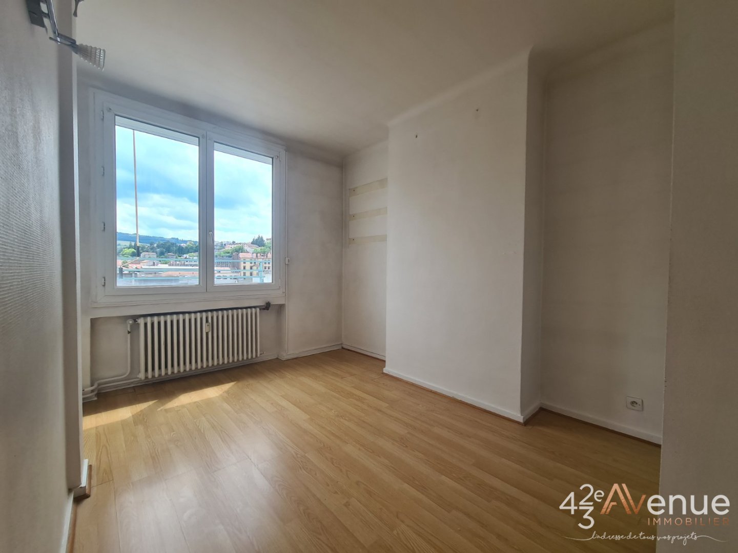 APPARTEMENT T2 - ST ETIENNE FACULTE   CENTRE DEUX - 35.79 m2 - VENDU