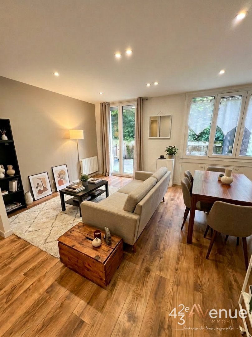 APPARTEMENT T2 A VENDRE - ST ETIENNE FACULTE   CENTRE DEUX - 47.74 m2 - 80 000 &euro;