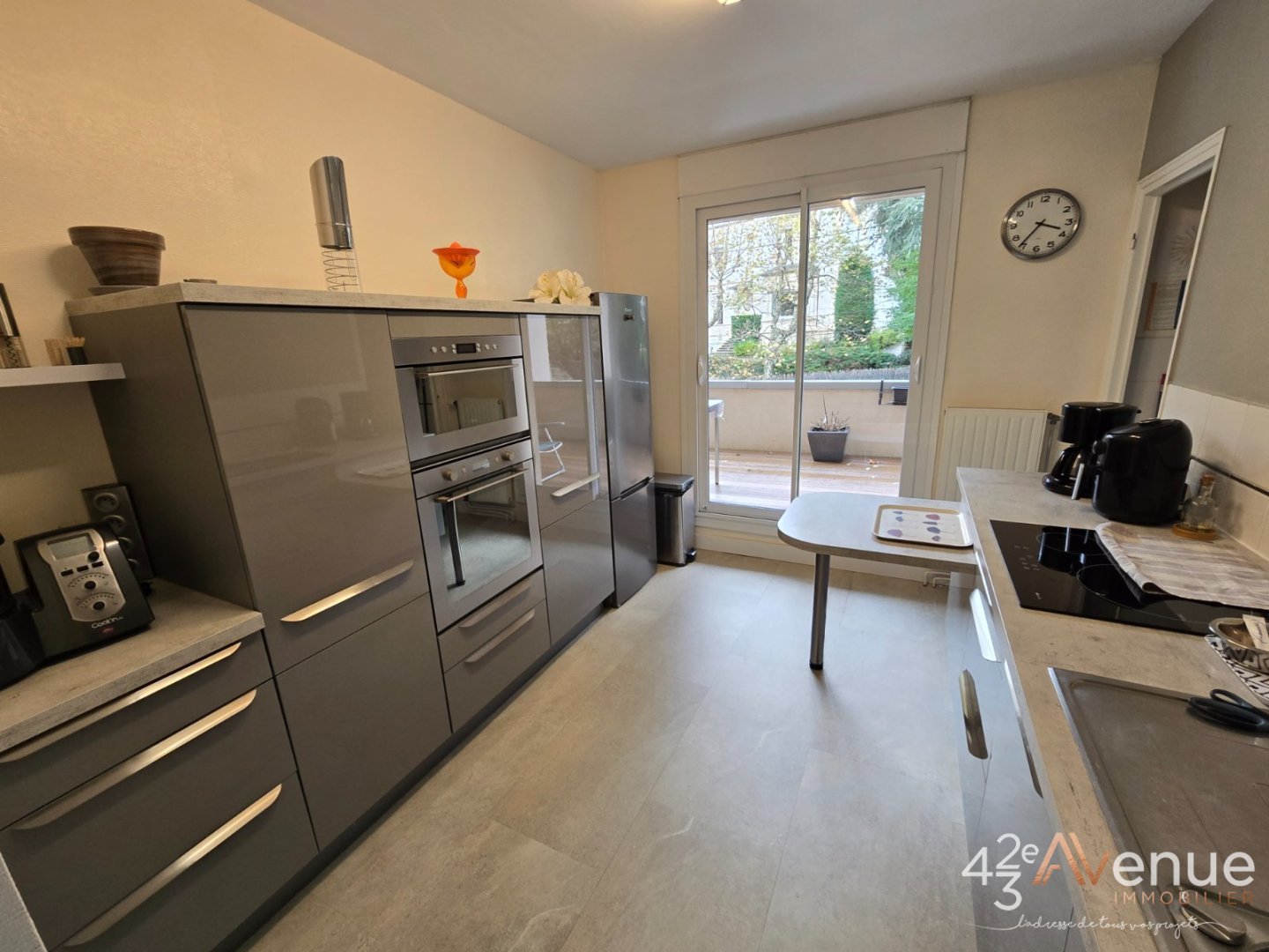 APPARTEMENT T2 A VENDRE - ST ETIENNE FAURIEL - 56.38 m2 - 96000€