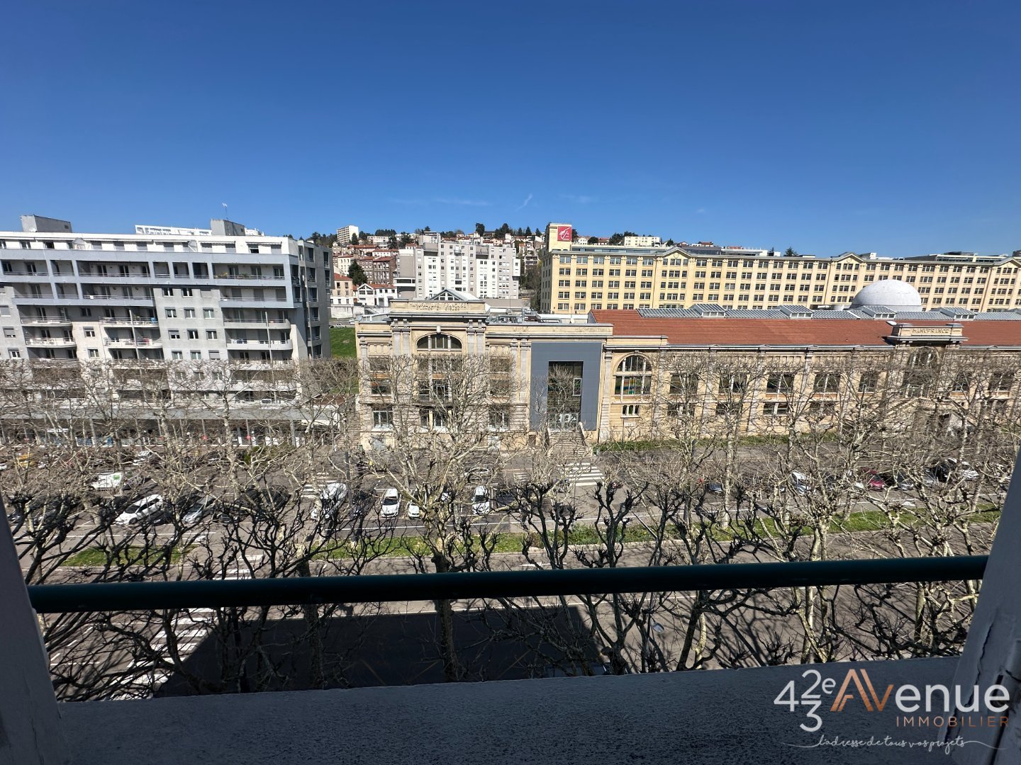 APPARTEMENT T2 - ST ETIENNE Fauriel - 57 m2 - 75000€