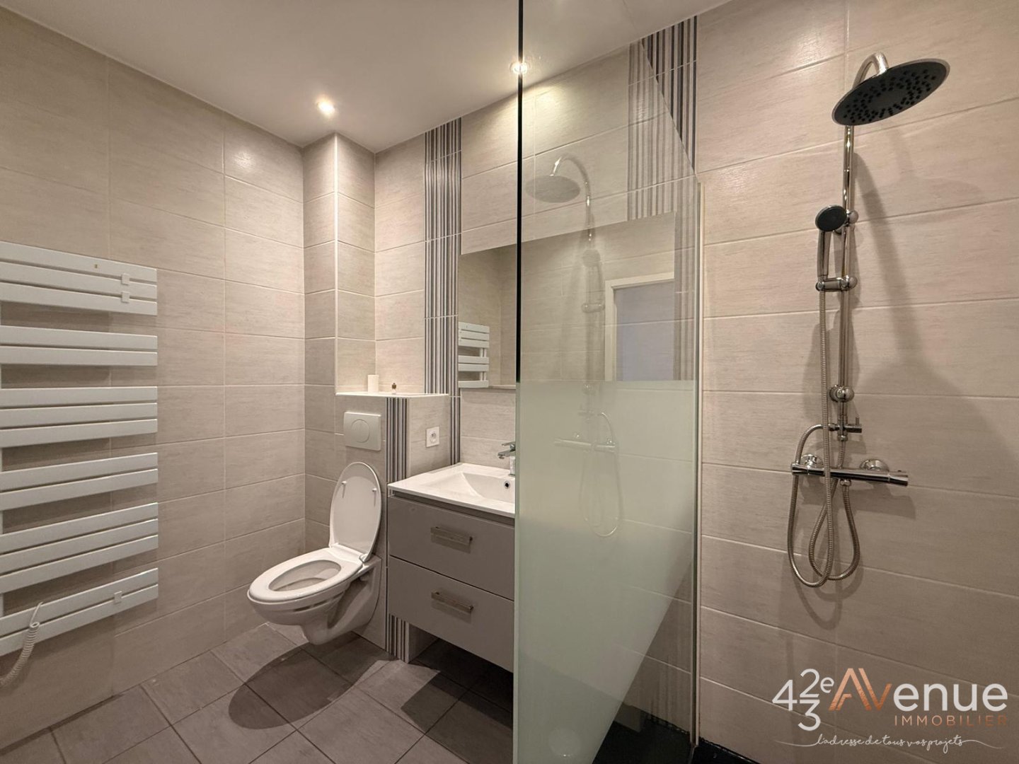 APPARTEMENT T2 A VENDRE - ST ETIENNE FAURIEL - 52.85 m2 - 86 000 &euro;
