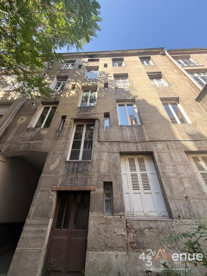 APPARTEMENT T2 A VENDRE - ST ETIENNE JACQUARD - 45 m2 - 35000€