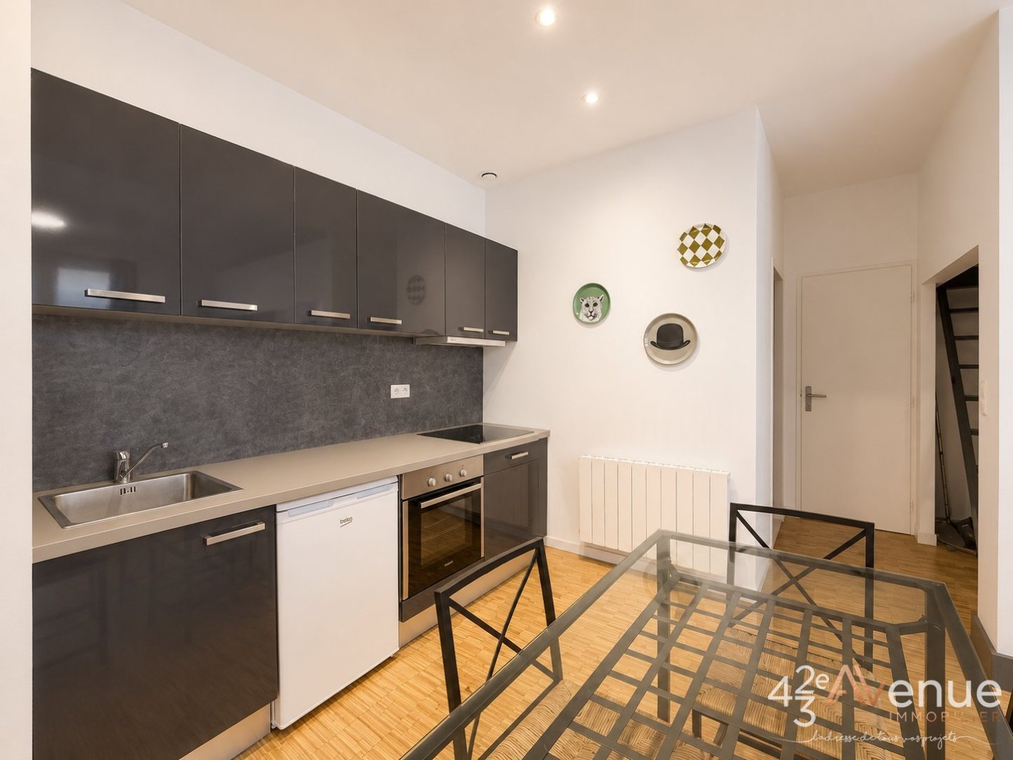 Appartement rénové avec mezzanine et garage A VENDRE - ST ETIENNE LA METARE - 43.95 m2 - 90 000 &euro;