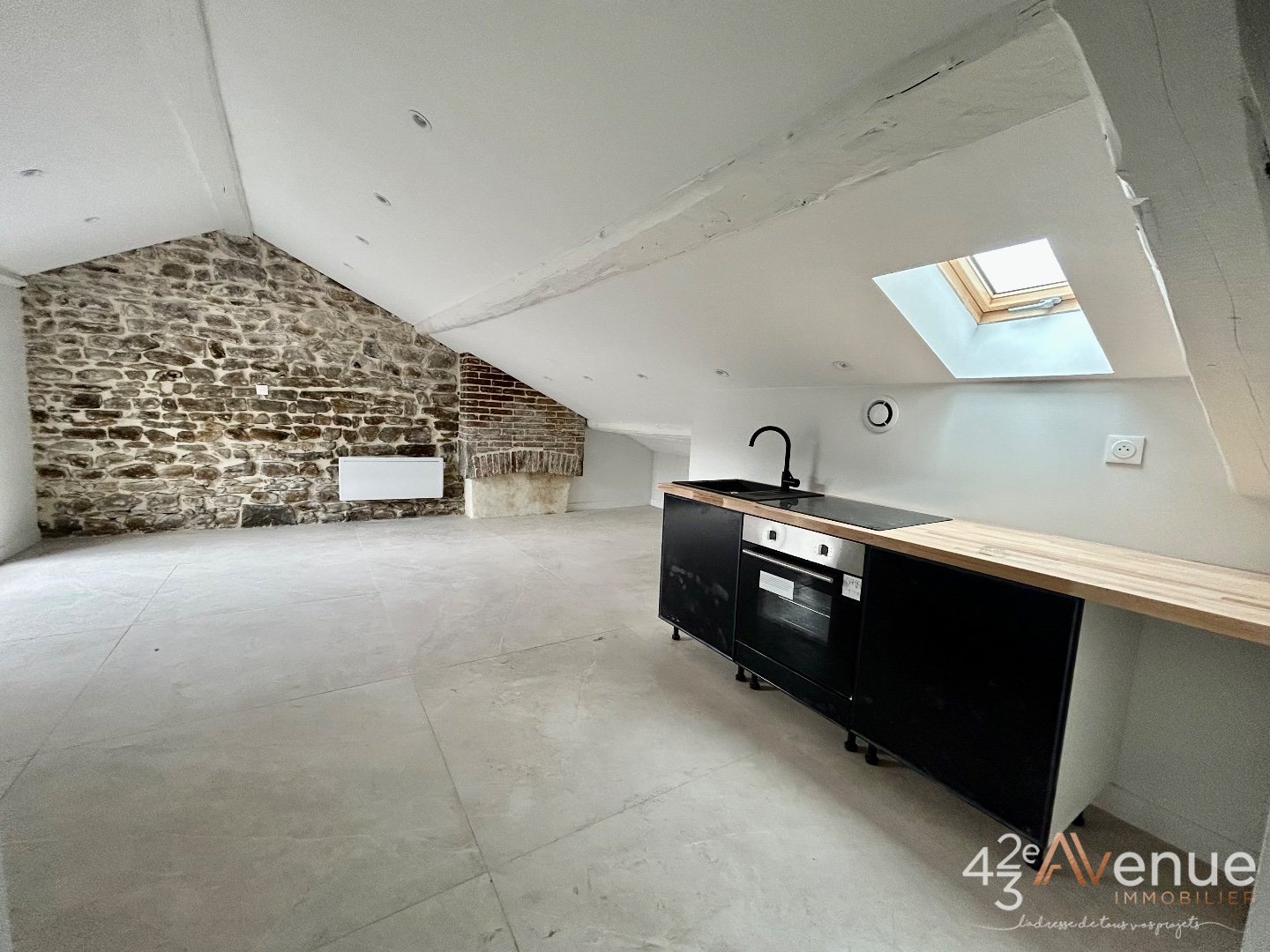 APPARTEMENT T2 A VENDRE - ST ETIENNE MONTHIEU - 60 m2 - 95000€