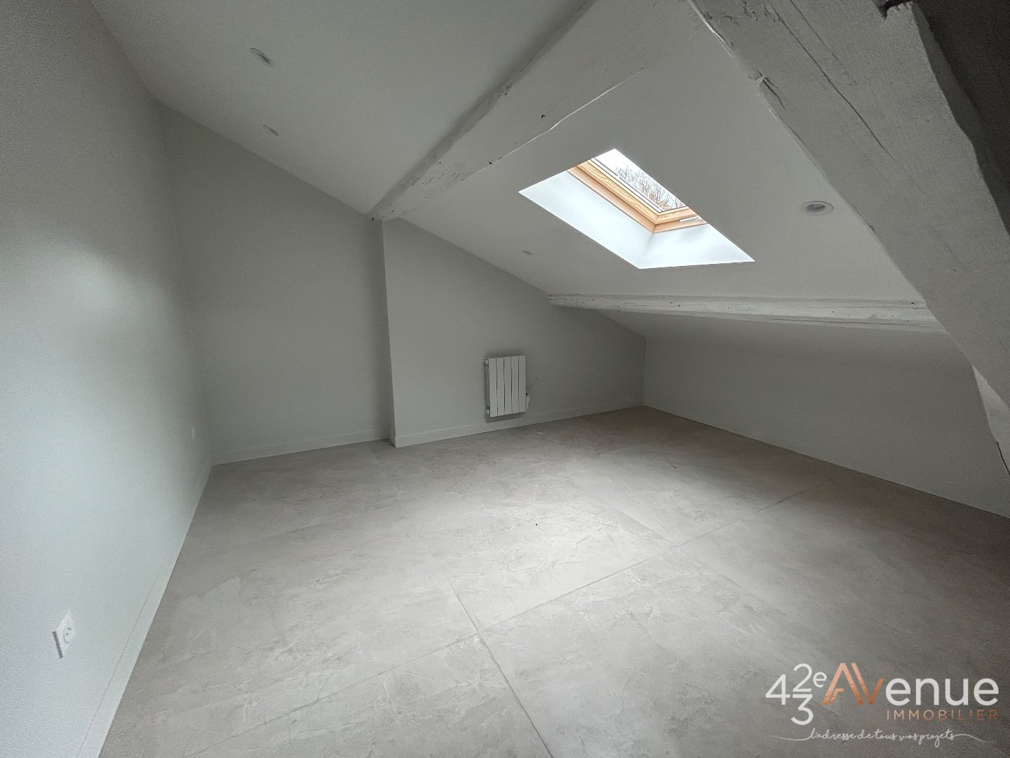 APPARTEMENT T2 A VENDRE - ST ETIENNE MONTHIEU - 60 m2 - 95000€