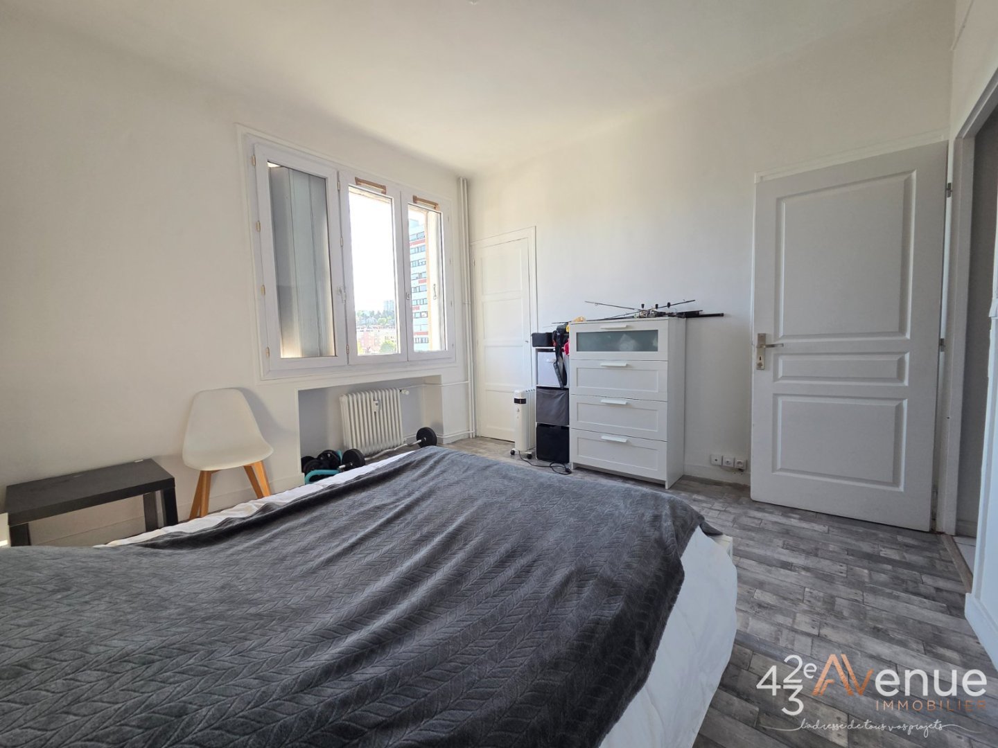 APPARTEMENT T2 - ST ETIENNE MONTPLAISIR - 55.46 m2 - 60 000 &euro;