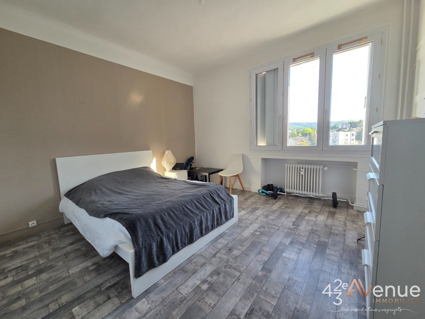 APPARTEMENT T2 - ST ETIENNE MONTPLAISIR - 55.46 m2 - 60 000 &euro;