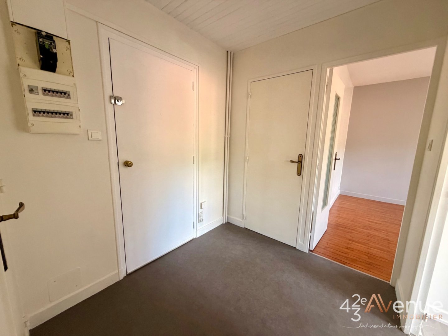 APPARTEMENT T2 A VENDRE - ST ETIENNE - 42.59 m2 - 40 000 &euro;