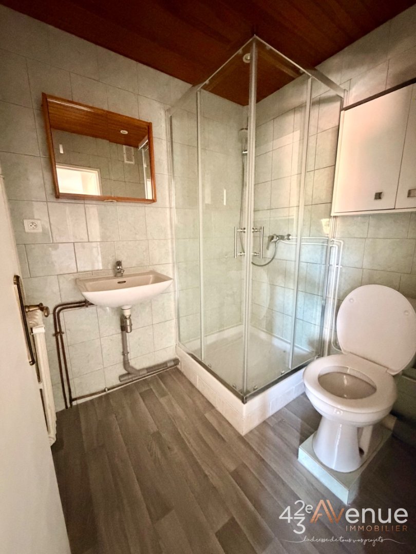 APPARTEMENT T2 A VENDRE - ST ETIENNE - 42.59 m2 - 40 000 &euro;