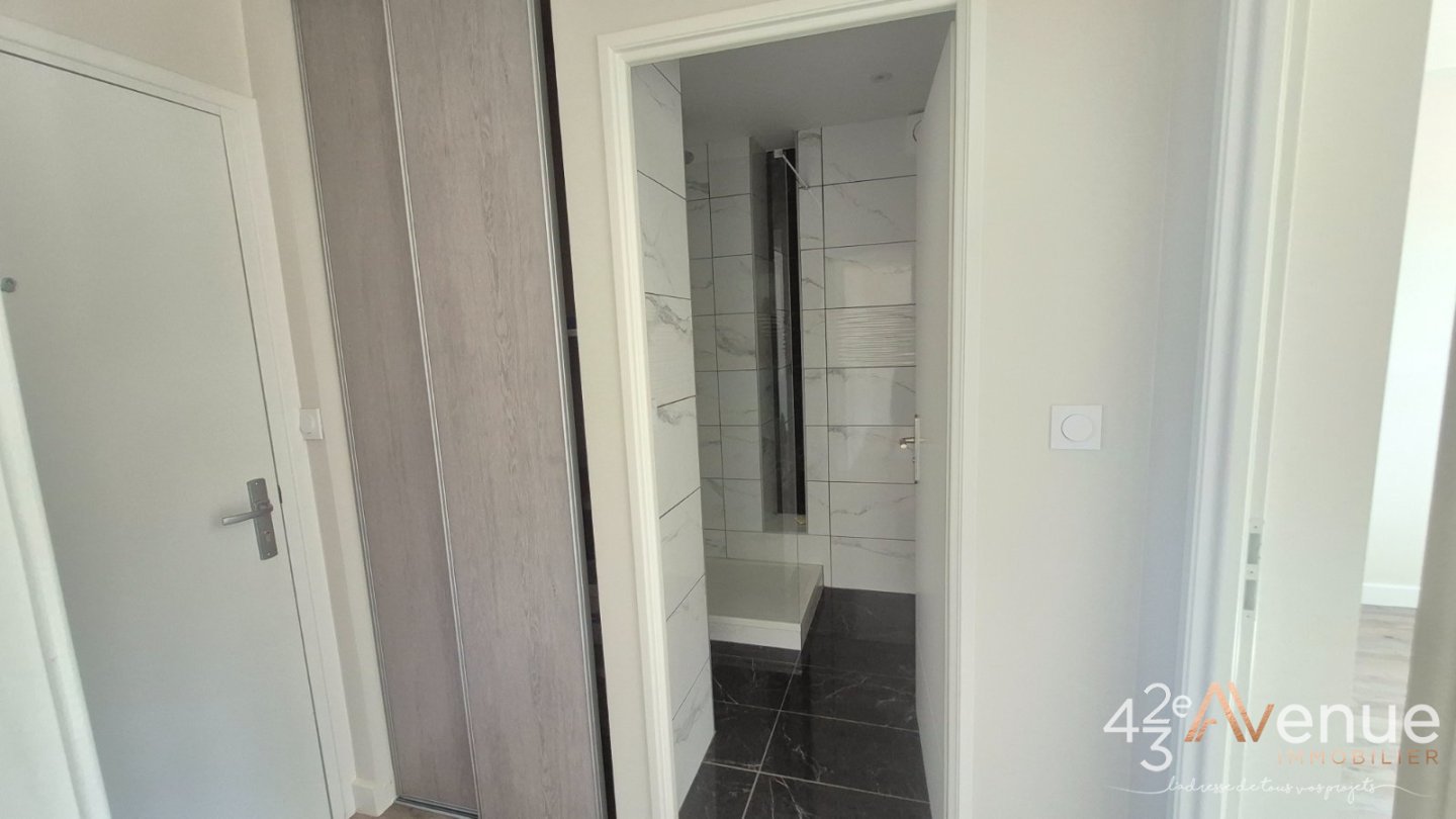 APPARTEMENT T2 A VENDRE - ST ETIENNE VILLEBOEUF - 38.45 m2 - 55 000 &euro;
