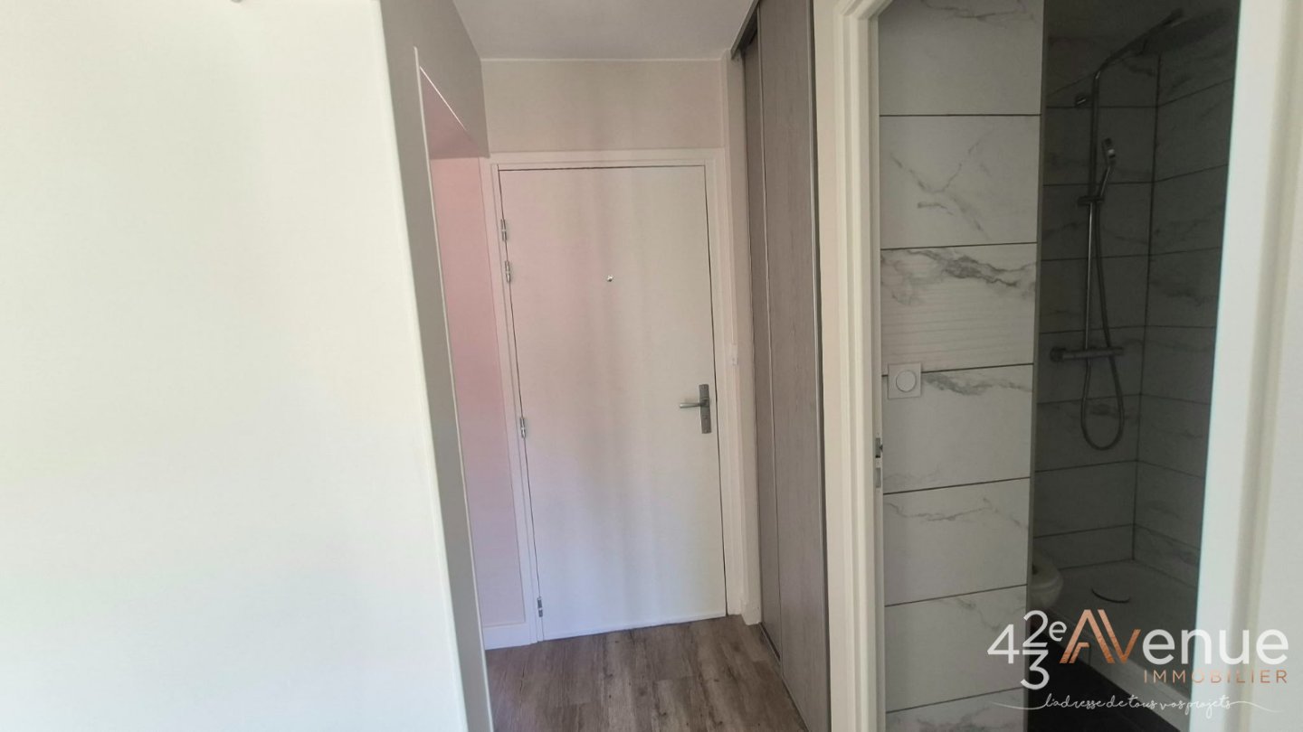 APPARTEMENT T2 A VENDRE - ST ETIENNE VILLEBOEUF - 38.45 m2 - 55 000 &euro;