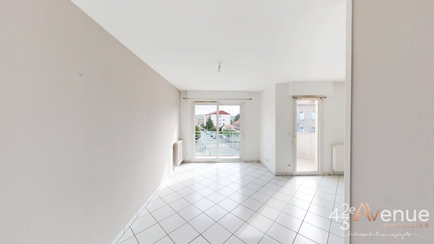 APPARTEMENT T2 - ST GENEST LERPT - 63.43 m2 - VENDU