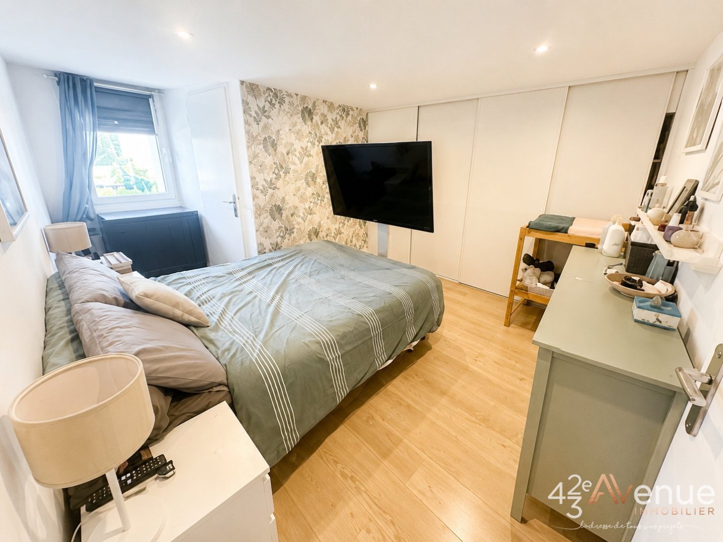 APPARTEMENT T2 A VENDRE - ST GENEST LERPT - 46 m2 - 129 000 &euro;