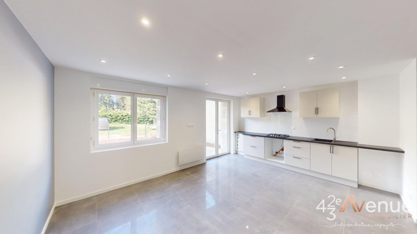APPARTEMENT T2 A VENDRE - ST GENEST MALIFAUX - 42.85 m2 - 120500€