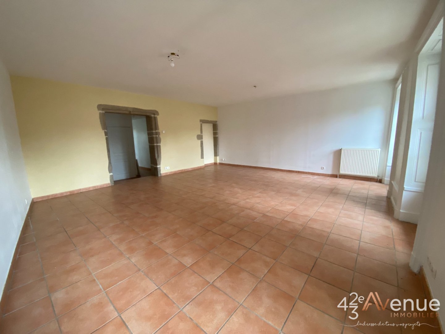 APPARTEMENT T4 LOT N6 A VENDRE - ST JUST ST RAMBERT - 132 m2 - 239000€