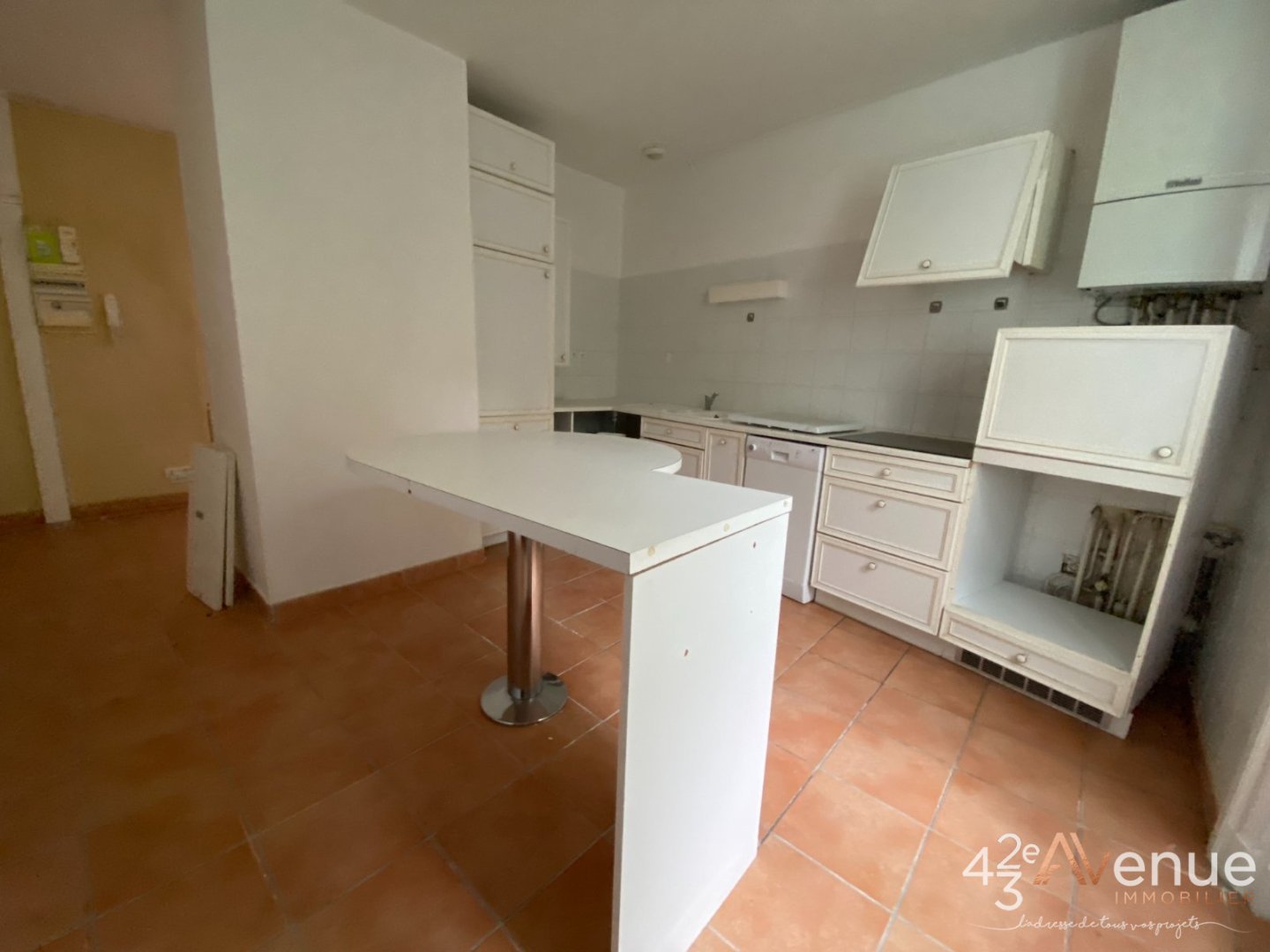 APPARTEMENT T4 LOT N6 A VENDRE - ST JUST ST RAMBERT - 132 m2 - 239000€