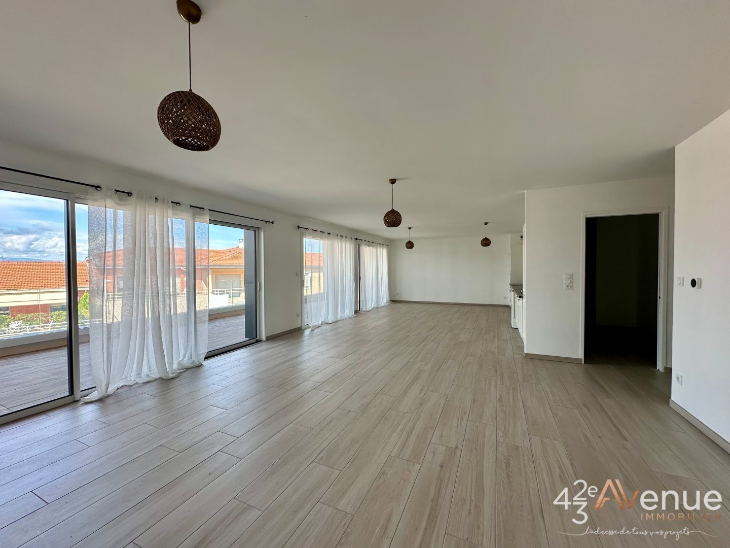 appartement A LOUER - ANDREZIEUX BOUTHEON Centre Ville - 108.77 m2 - 1 160 € charges comprises par mois